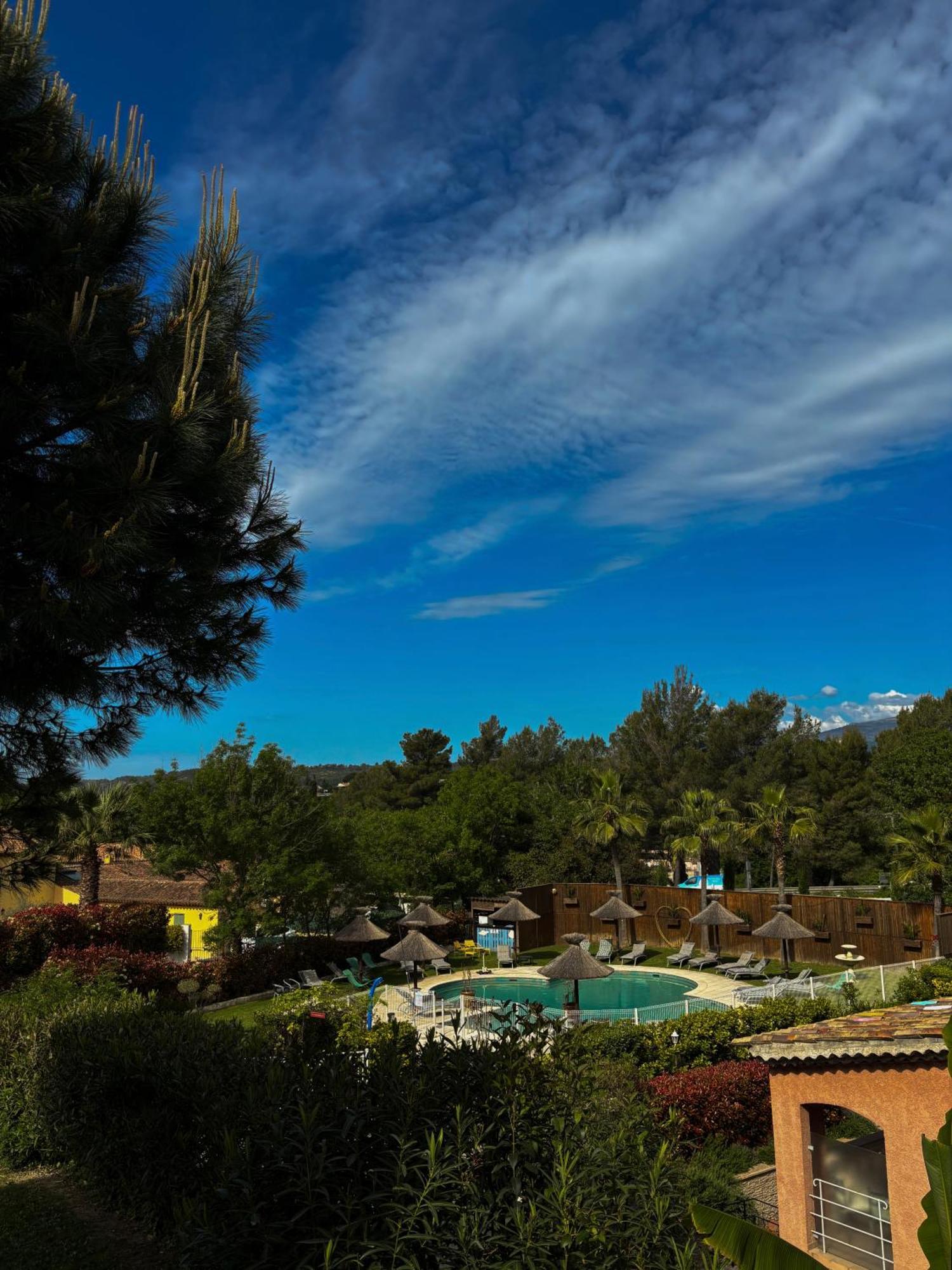 Les Bastides Saint Paul Hotel Екстериор снимка